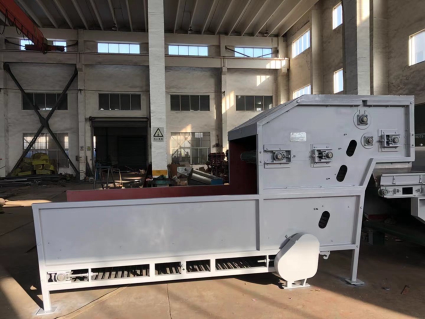 仿（fǎng）進（jìn）口喂毛機